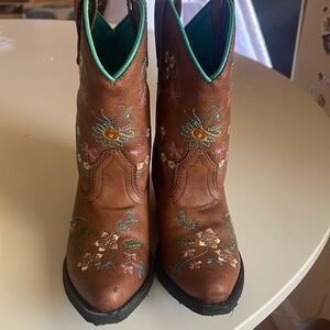 Shyanne size 12 toddler boots